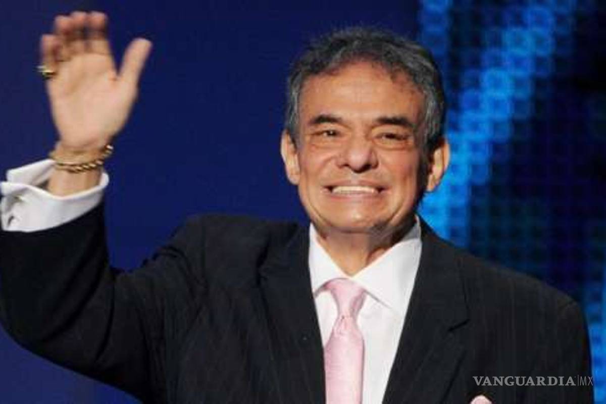 Autoricé que cuerpo de José José sea trasladado en avión de Sedena si llegan a acuerdo: AMLO