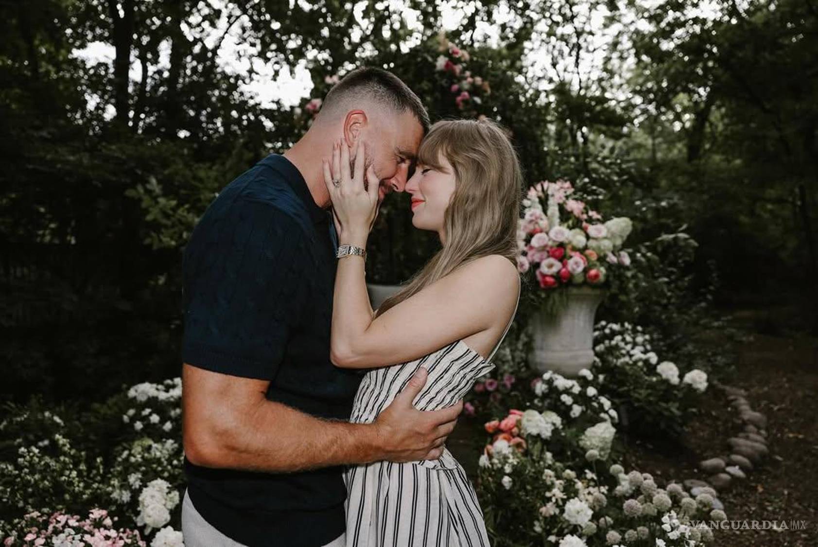 $!¡Hay boda, Swifties! Taylor Swift anuncia su compromiso con Travis Kelce, jugador de los Kansas City Chiefs