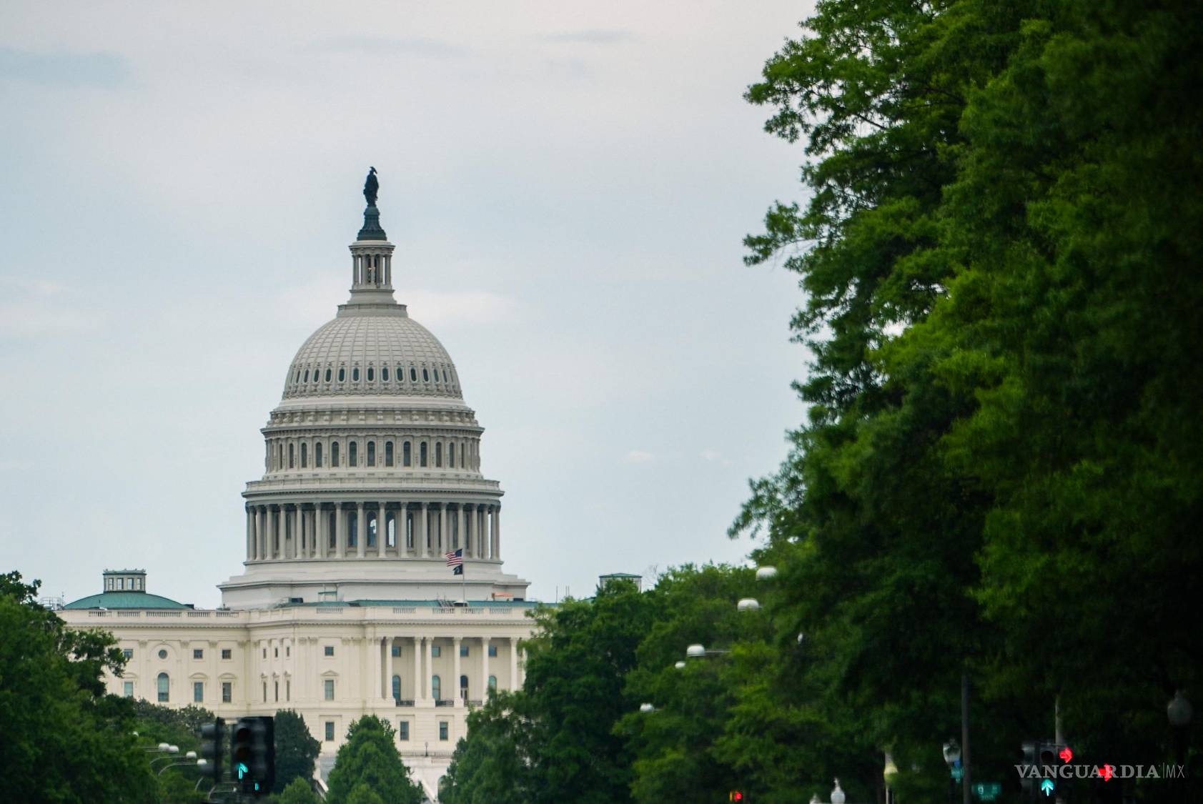 $!El Capitolio visto desde Pennsylvania Avenue en Washington. No está claro cuán pronto los legisladores podrían reactivar el programa de espionaje.