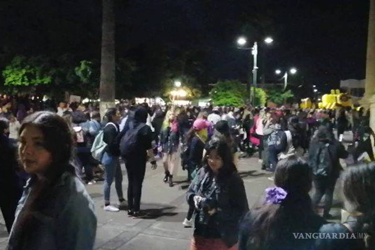 Mujeres vandalizaron la Catedral de Hermosillo y enfrentan a feligreses