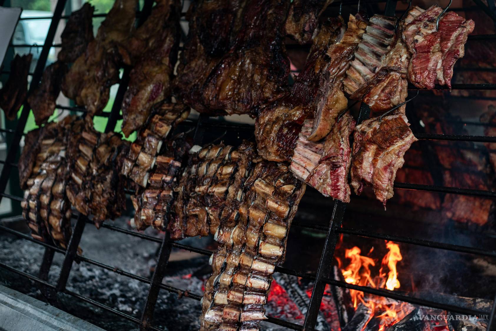$!Unidos por la gastronomía , México y Brasil comparten técnicas de ahumado, asado y sabor.