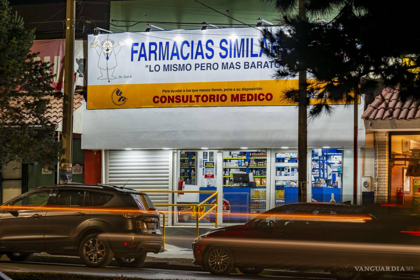 $!También es cierto que la mayoría de las farmacias no se anuncian con un horario de 24 horas. Algunas, eso sí, incluyen consultorio médico.
