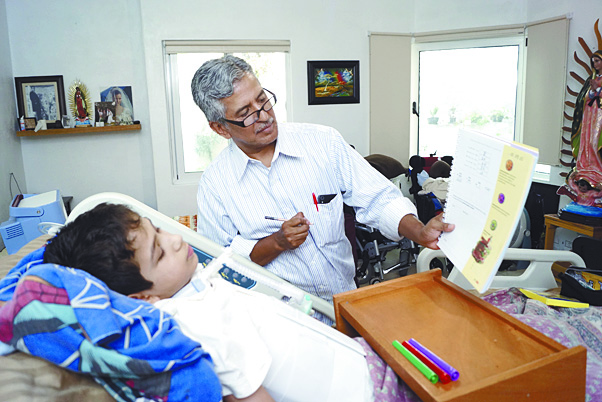 $!David Garza, el niño que cayó del cielo