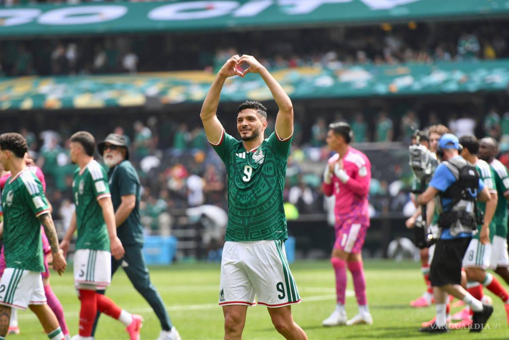 $!Raúl Jiménez firmó su primer gol en Copas del Mundo y aseguró una victoria histórica para la Selección Mexicana.
