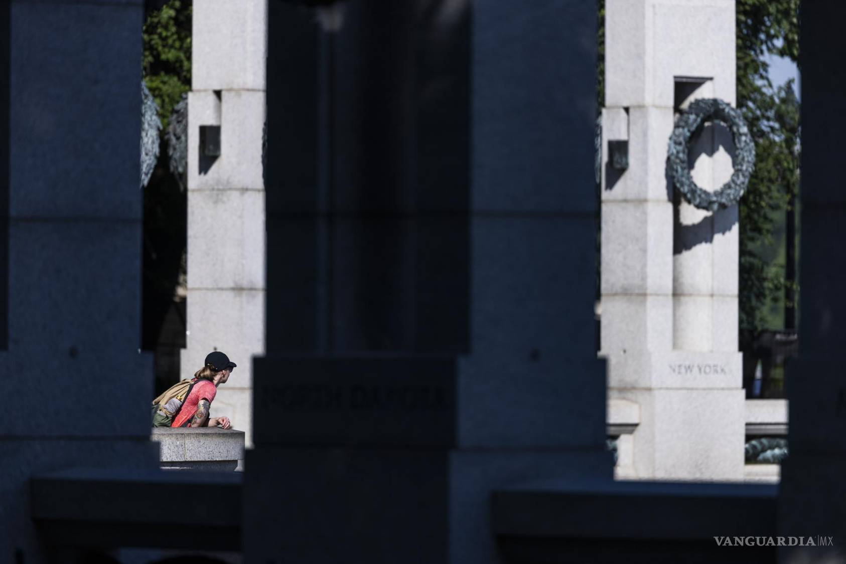 $!Se espera que una ola de calor de tres días en Washington D.C., que elevó las temperaturas diurnas a mediados de los 34 grados Celsius.