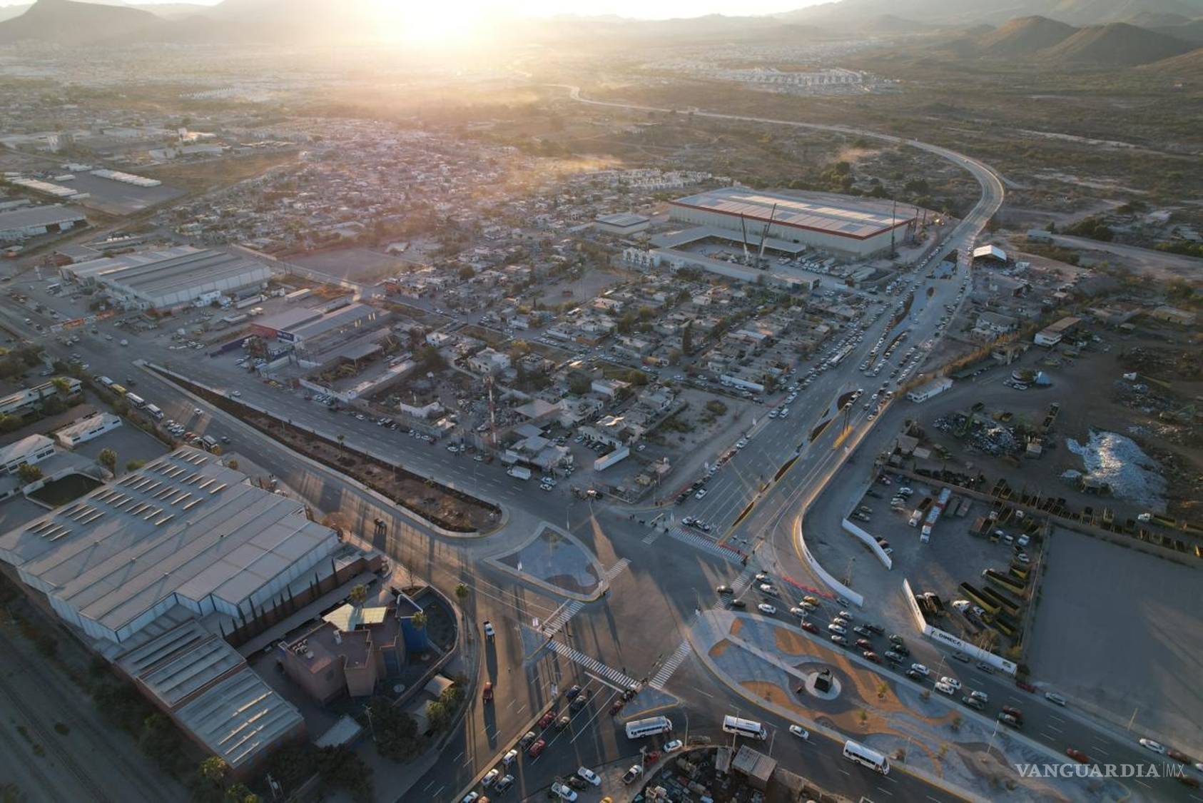 $!El bulevar, que cuenta con cuatro carriles y una ciclovía, conecta de manera más ágil y segura a colonias como La Valencia, Saltillo 2000 y Satélite.