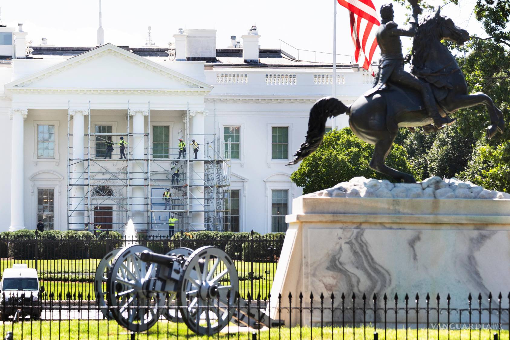 $!La Casa Blanca defiende las publicaciones como la voz más auténtica del presidente.