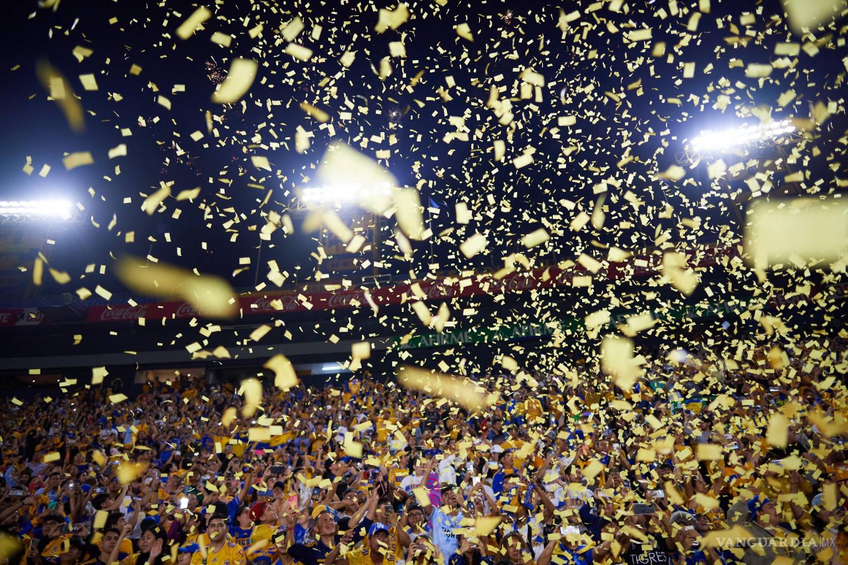 $!La euforia se desató en las tribunas del Estadio Universitario.