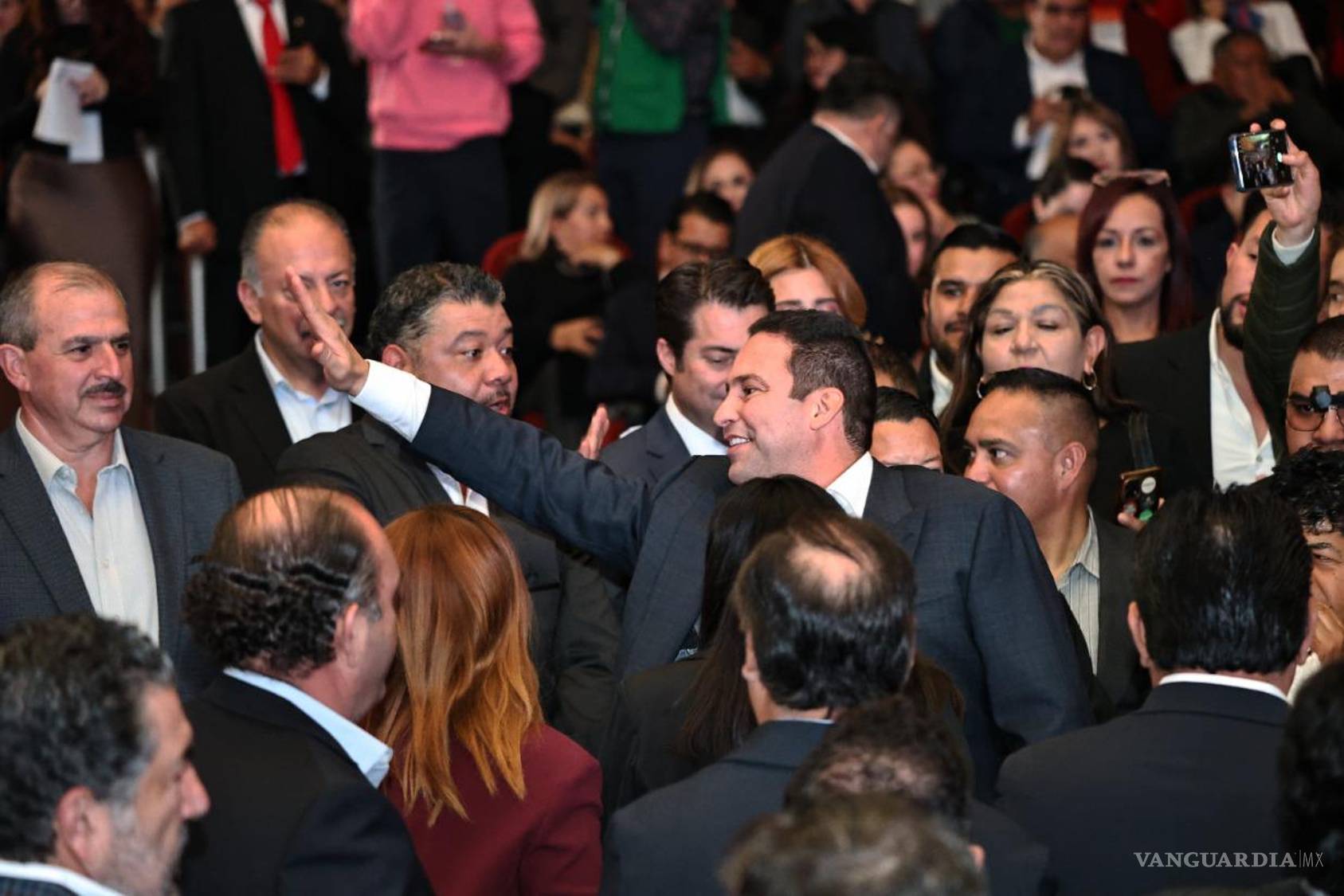 $!Durante el informe se presentaron los avances en movilidad, obra pública y programas sociales que marcaron el primer año de la actual administración municipal.