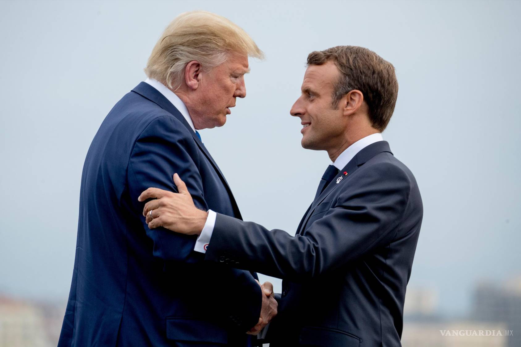 $!Aunque alineados en la seguridad del estrecho, los europeos se oponen a la visión de EU e Israel, y Macron enfatizó su compromiso de garantizar el comercio “sin miedo a ataques ni tener que pagar peajes”.