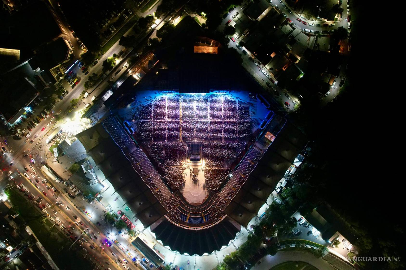 $!Se reencuentra Luis Miguel con saltillenses y les regala una noche inolvidable