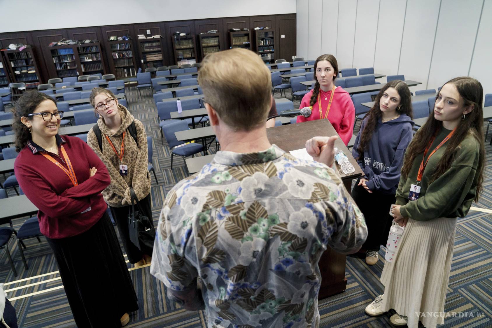 $!”Me preocupa mucho que el reclutamiento se haya trasladado más allá de las redes sociales a plataformas que los padres considerarían más inocuas”, dijo Michaelis.