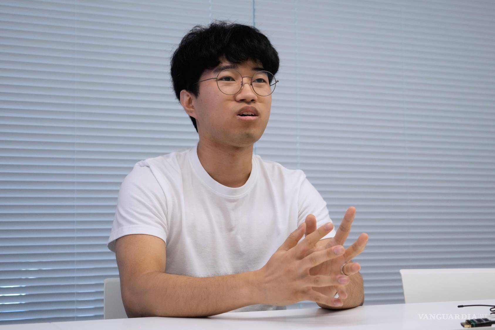 $!Lee Geon Hui habla durante una entrevista con The Associated Press en una conferencia, el viernes 12 de junio de 2026, en Seúl, Corea del Sur.