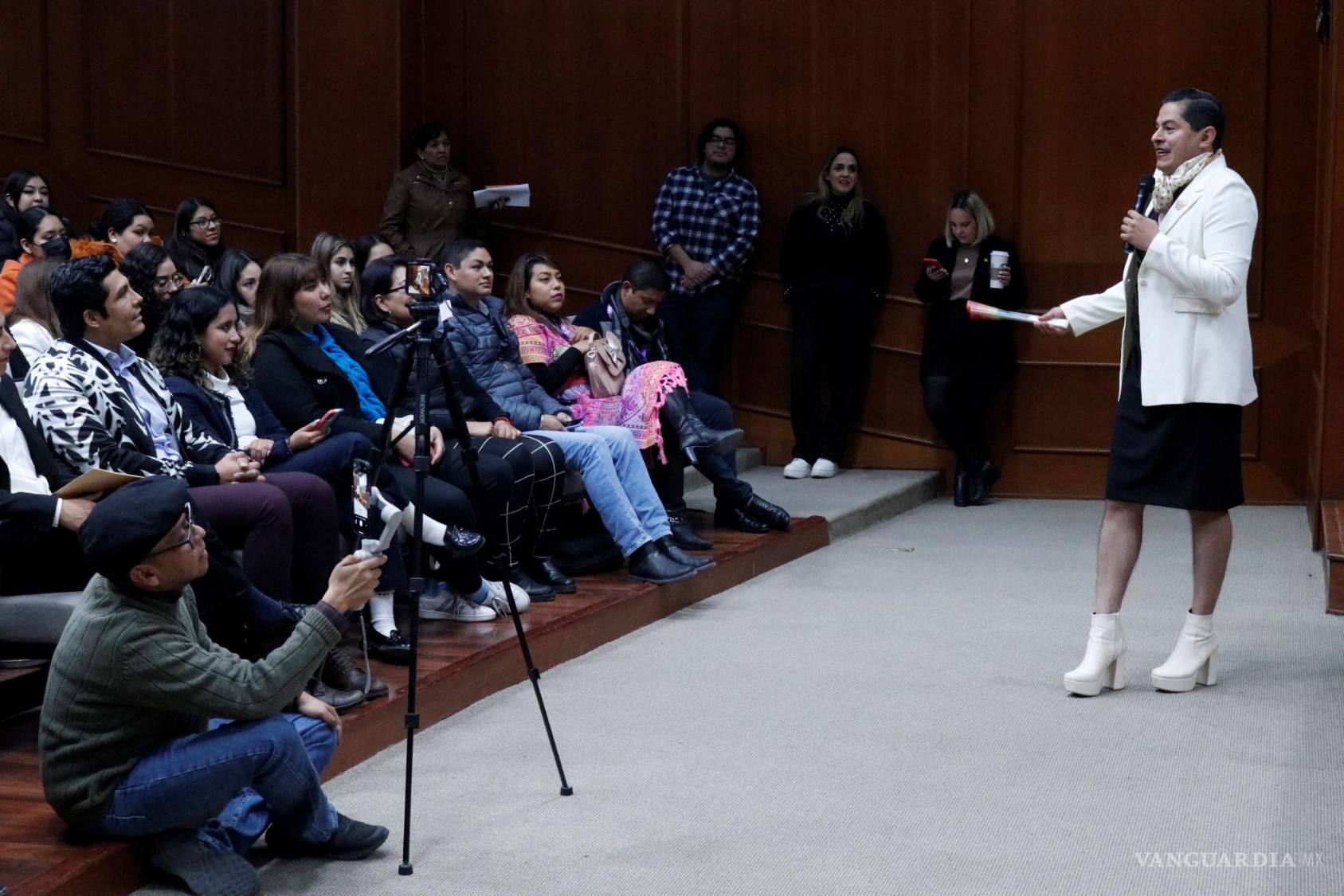 $!Ociel Baena Saucedo, aseguró este viernes que el litigio estratégico se ha convertido en la herramienta fundamental de las personas diverso genéricas para romper paradigmas.