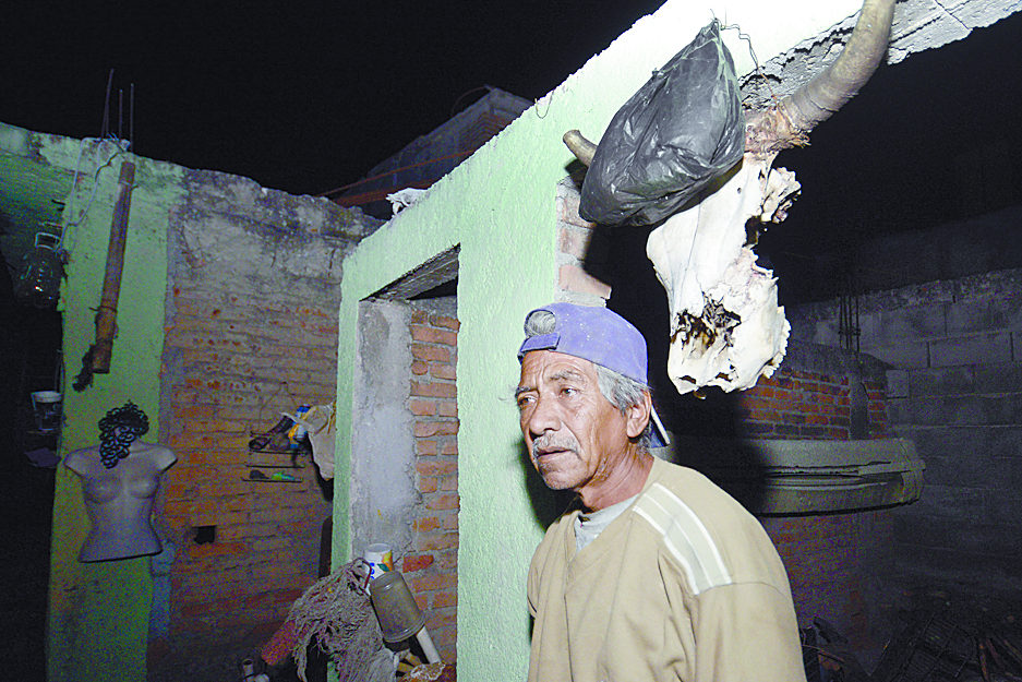 $!El militar que pintó su casa de dibujos infantiles