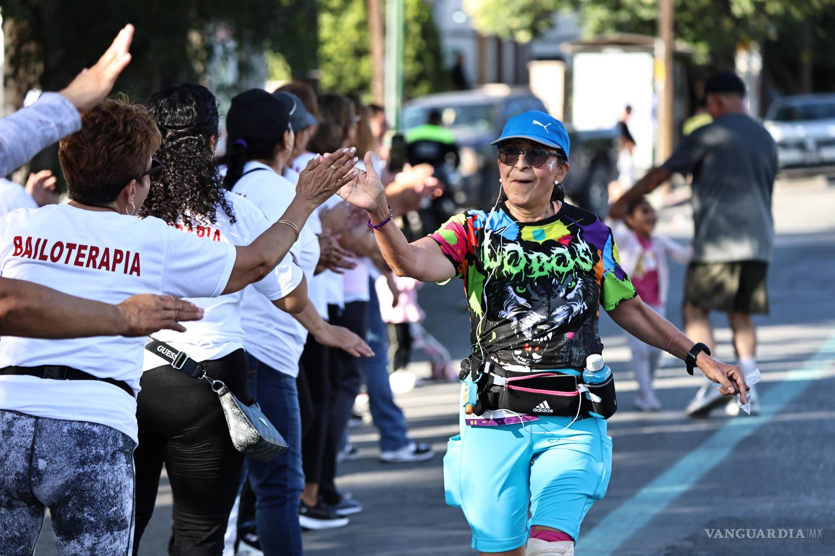 $!Cada julio, miles de corredores y espectadores convierten las calles de Saltillo en una celebración colectiva donde el esfuerzo y la convivencia comparten protagonismo.