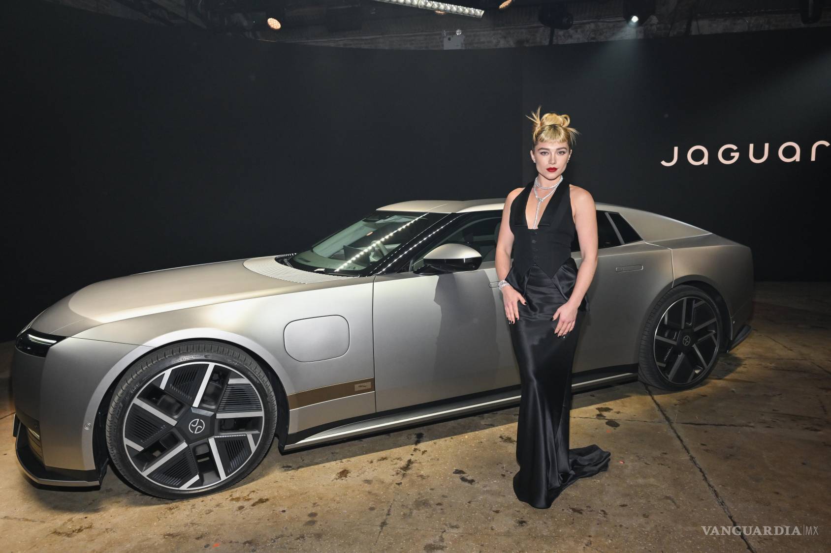 $!Florence Pugh asiste al evento de lanzamiento del Jaguar Type 01 en Storied, el martes 6 de octubre de 2026, en Nueva York.