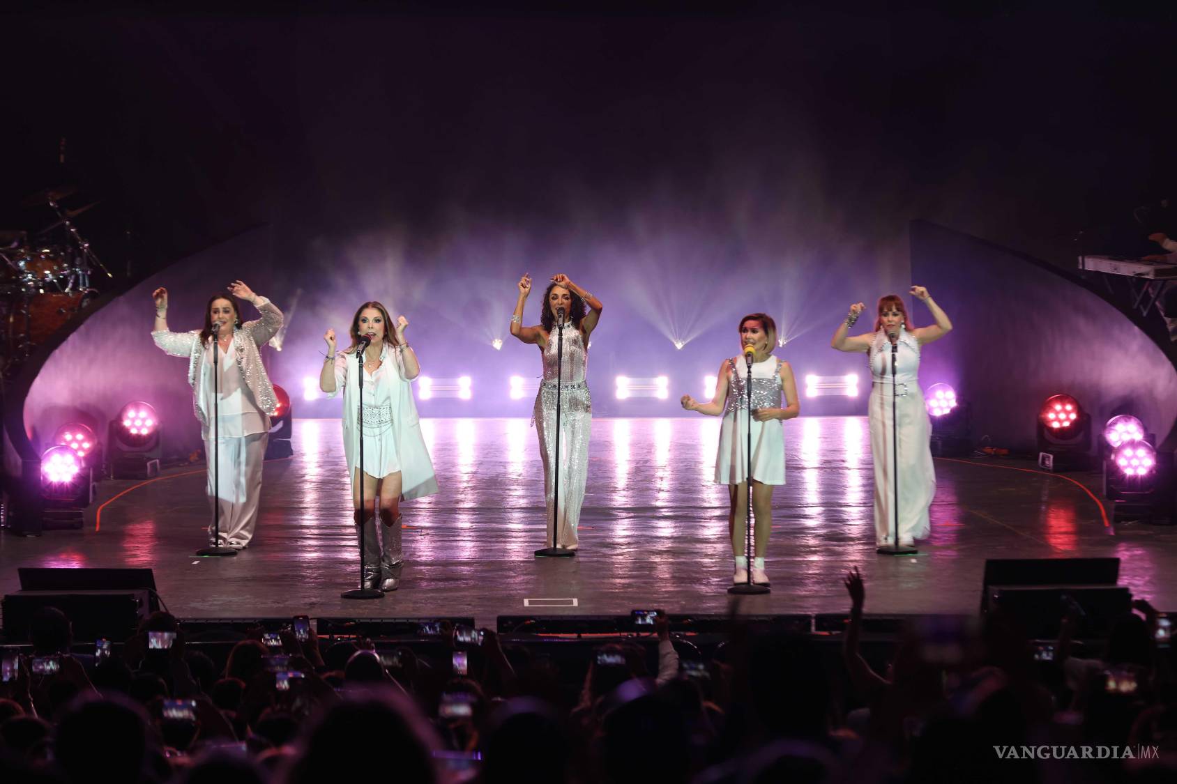 $!El concierto fue dedicado a las mujeres ‘chingonas’.