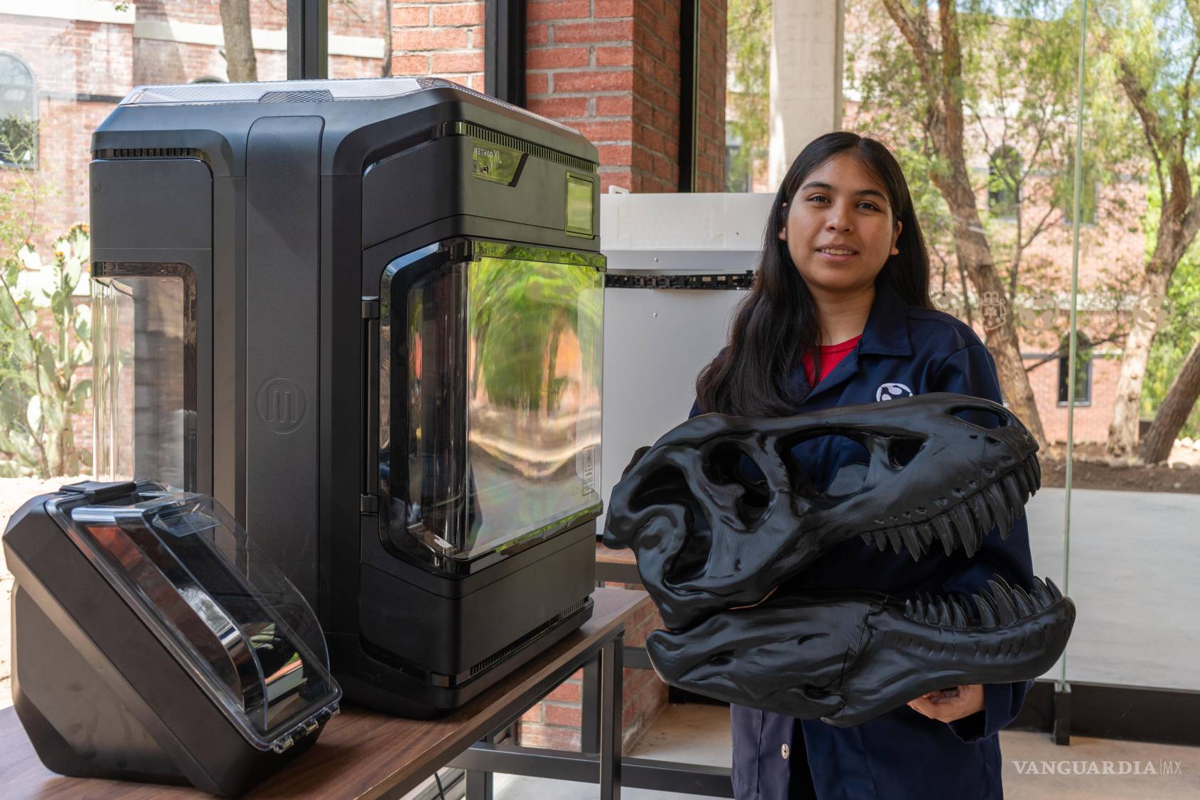 $!En el FabLab, los estudiantes llevan sus ideas a la práctica mediante herramientas de fabricación digital.