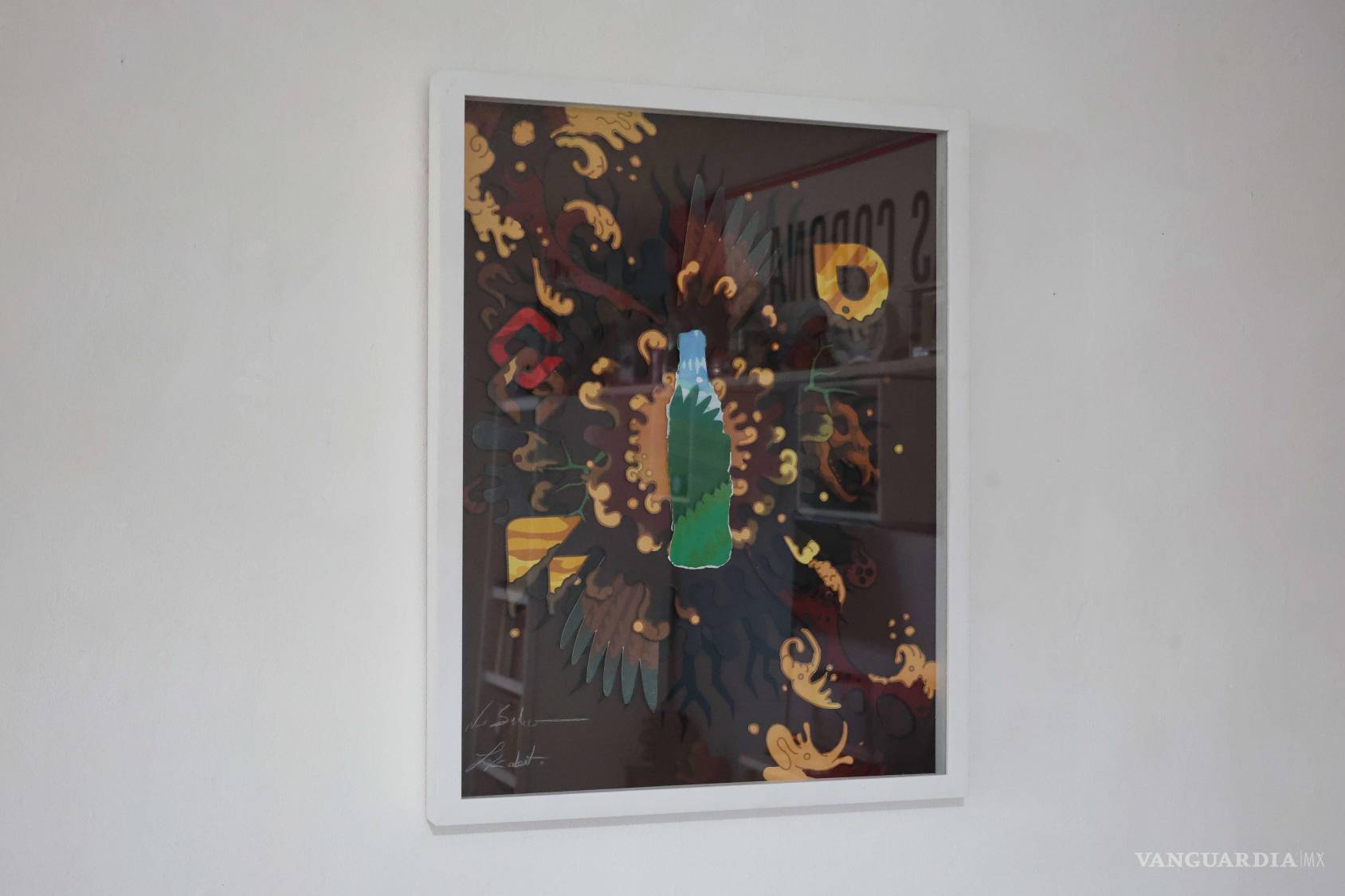 $!Botellas, animales y paisajes del entorno local se transforman en metáforas visuales.