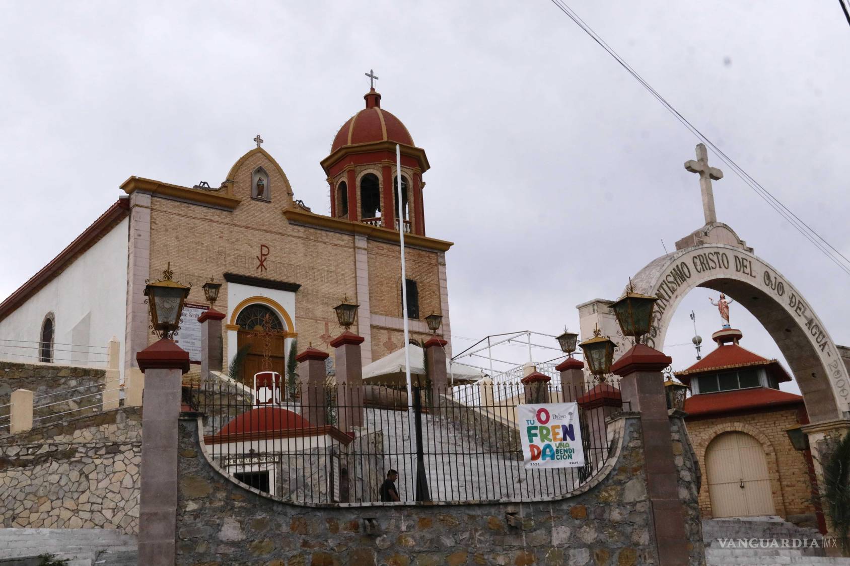 $!Iglesias como la Catedral de Santiago y el Ojo de Agua forman parte de los recorridos más comunes entre los creyentes.