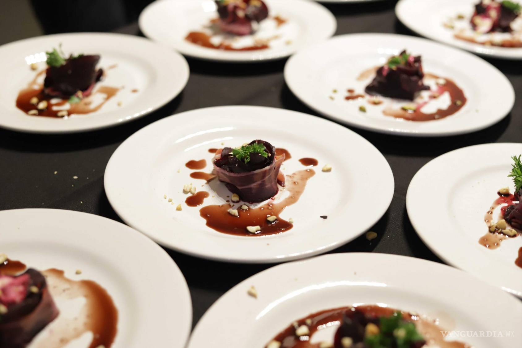 $!En la cuna del teatro saltillense... La quinta edición de Vive tu Centro rindió homenaje al Teatro García Carrillo