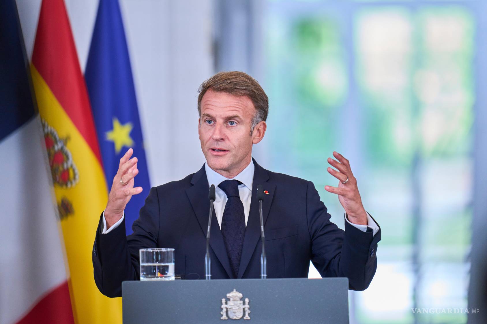 $!El fin del acuerdo deja nuevamente sobre la mesa cómo Francia y Reino Unido gestionarán los cruces migratorios por el Canal.