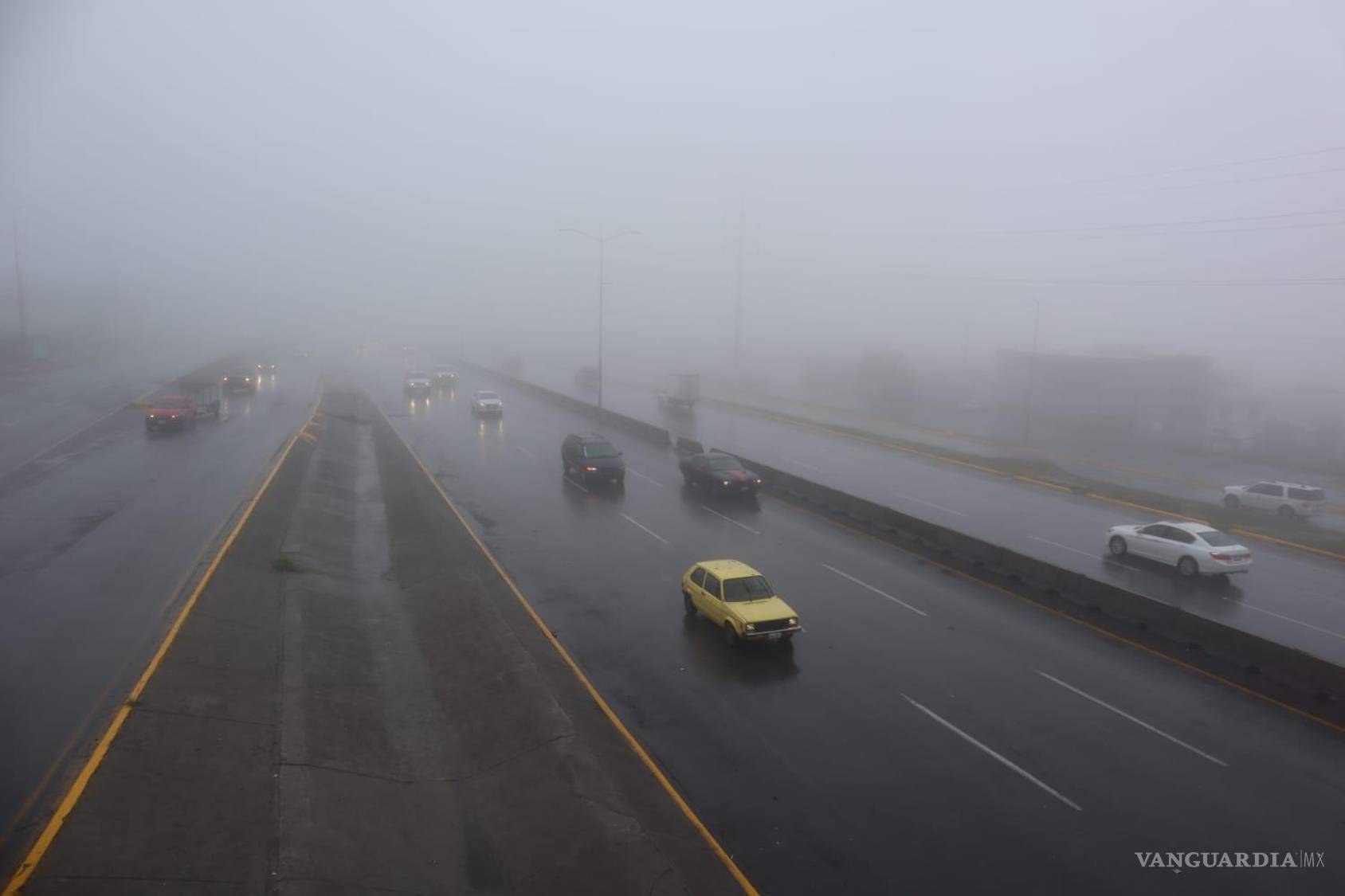 $!Saltillo se viste de blanco con la llegada del frente frío número 9, transformando sus calles en un escenario invernal único.