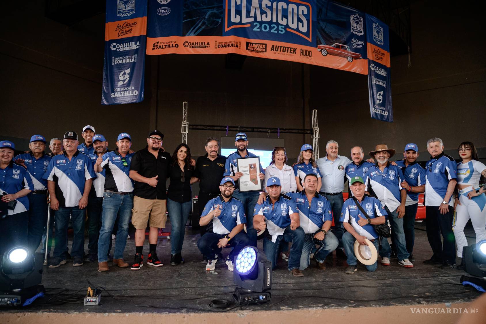 $!El alcalde Javier Díaz González inauguró la Expo Clásicos 2025 destacando su impacto económico y cultural en Saltillo y la región sureste.
