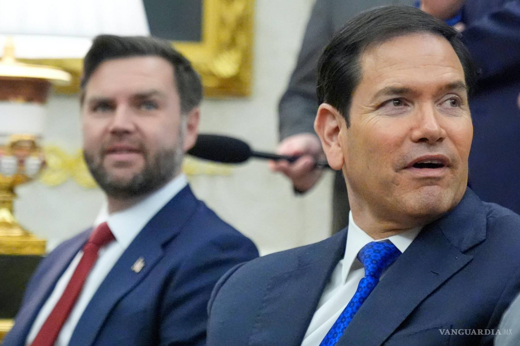 $!El secretario de Estado Marco Rubio ha ganado visibilidad recientemente con sus misiones diplomáticas, mientras que el vicepresidente JD Vance mantiene un perfil alto como el heredero natural de la base MAGA.