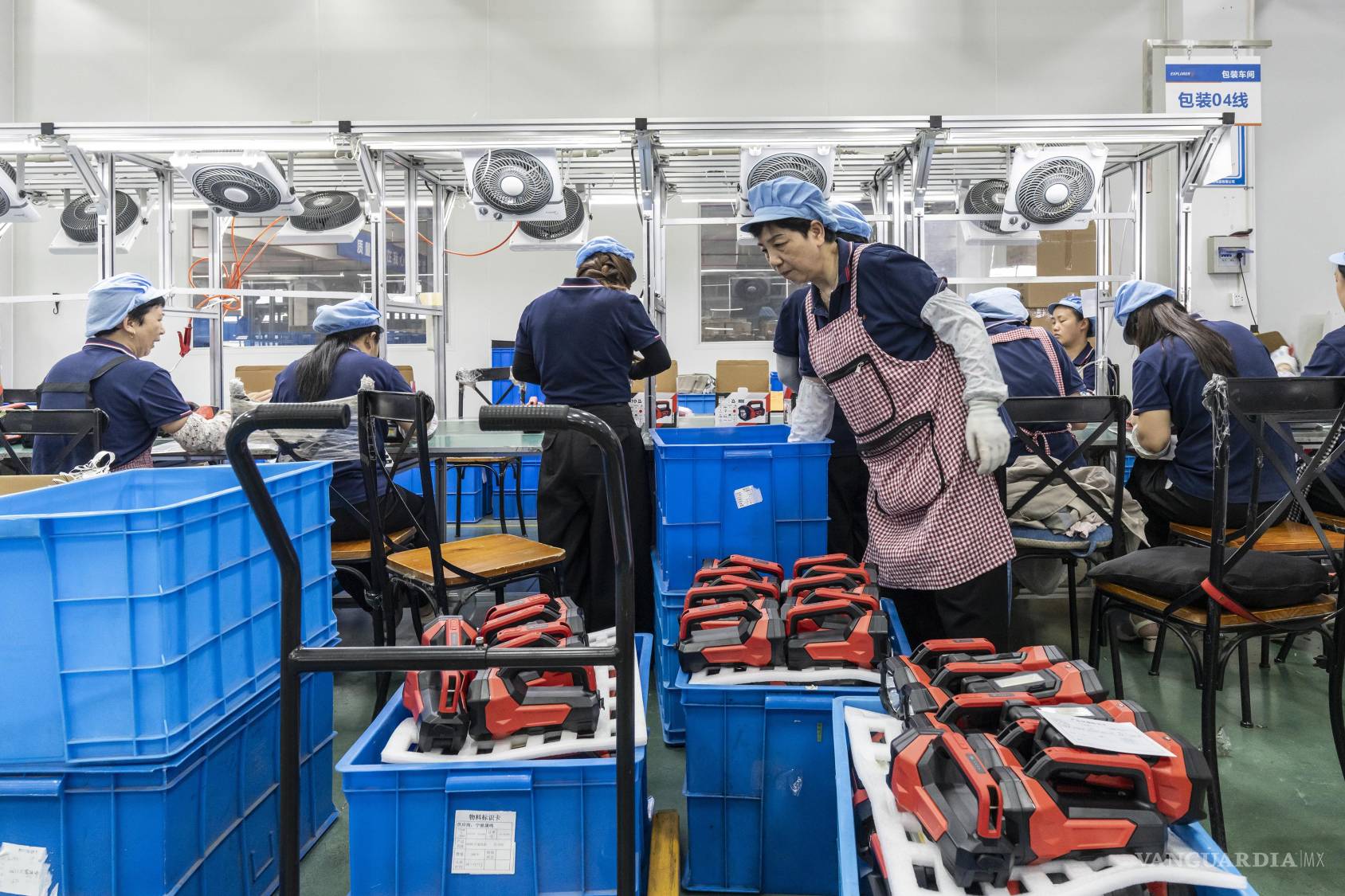 $!Componentes electrónicos y materiales chinos mantienen la dependencia de empresas que buscan trasladar su producción.