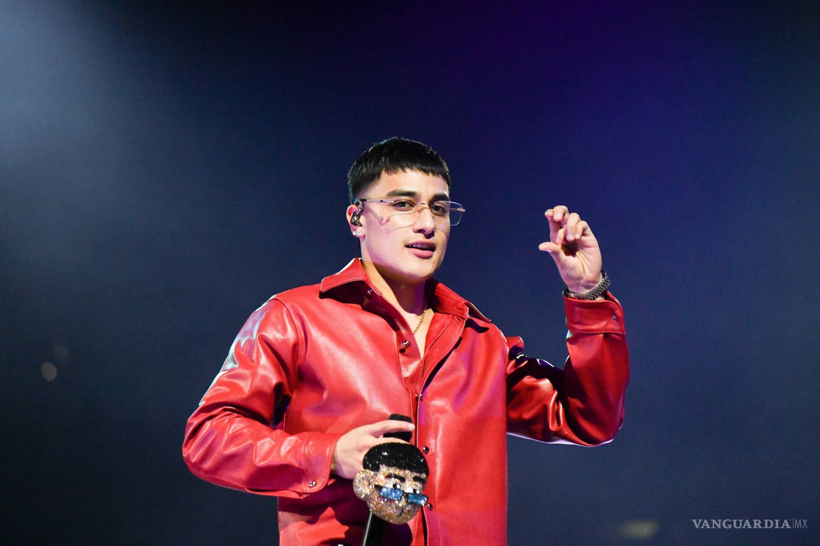 $!CIUDAD DE MÉXICO, 13FEBRERO2025.- Fernando Hernández Flores El Malilla, durante su concierto esta noche en el Palacio de los Deportes. FOTO: MARIO JASSO/CUARTOSCURO.COM