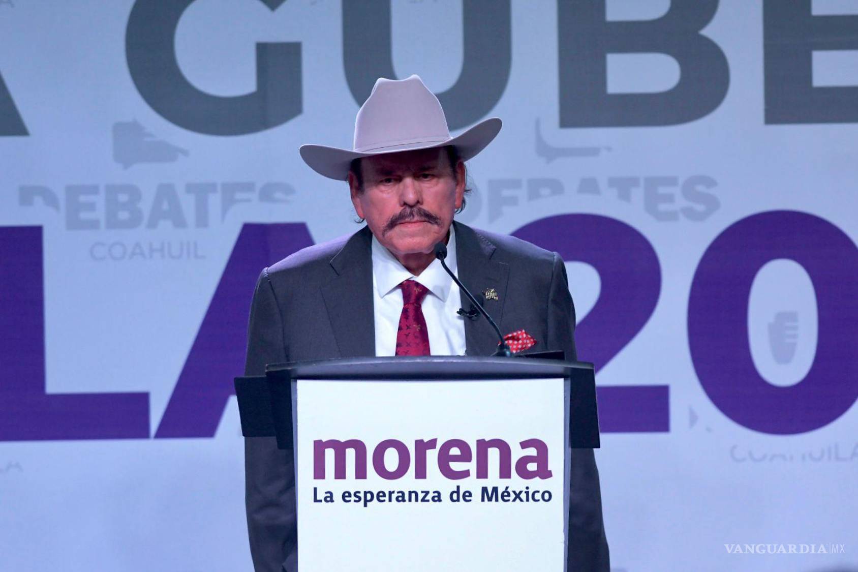 $!Armando Guadiana Tijerina retomó las acusaciones vertidas por el candidato petista contra Manolo Jiménez respecto del probable favorecimiento con contratos a empresas de amigos.