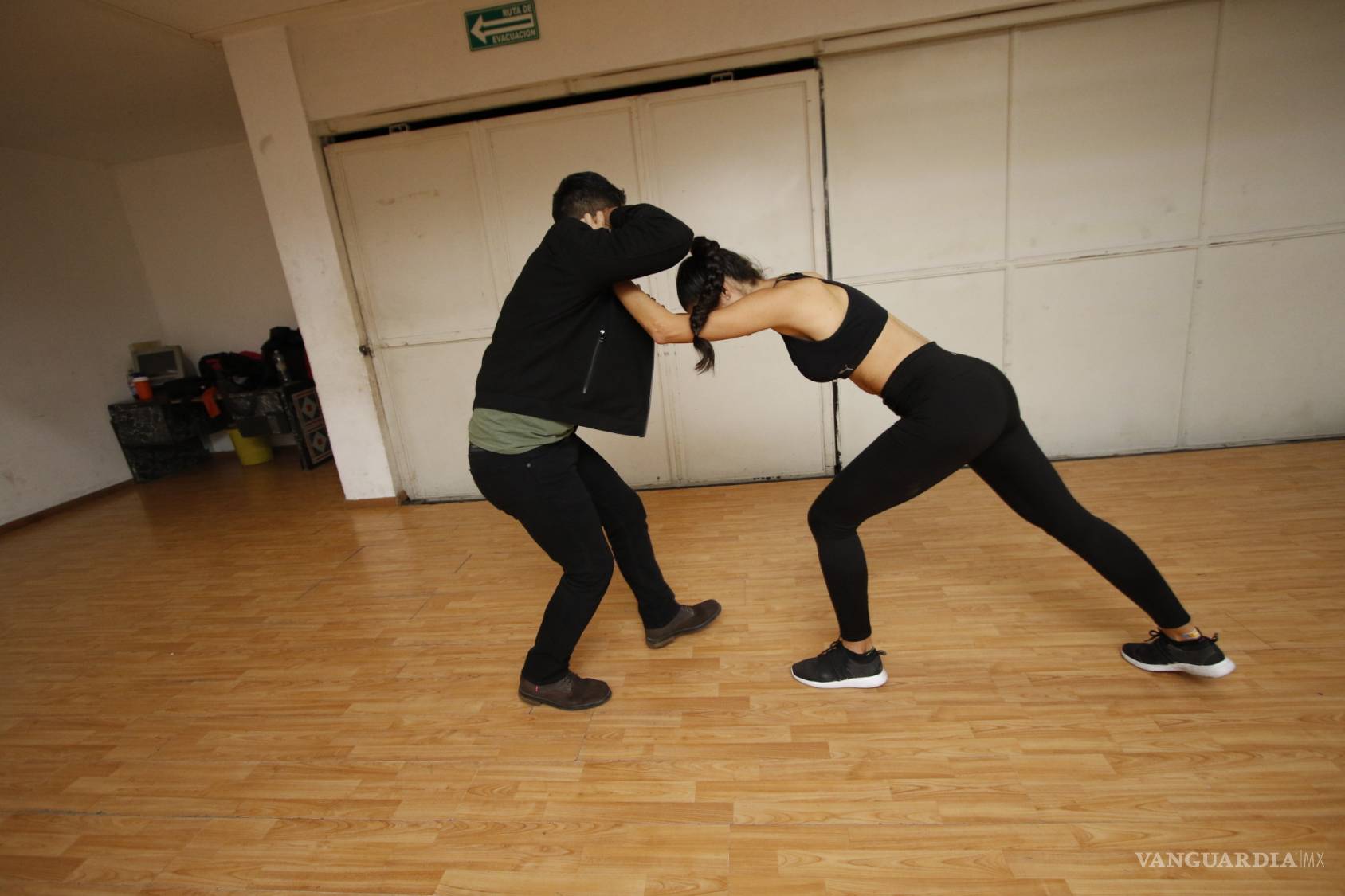 $!Miss Coahuila y peleadora de jiu jitsu dan tips de defensa personal