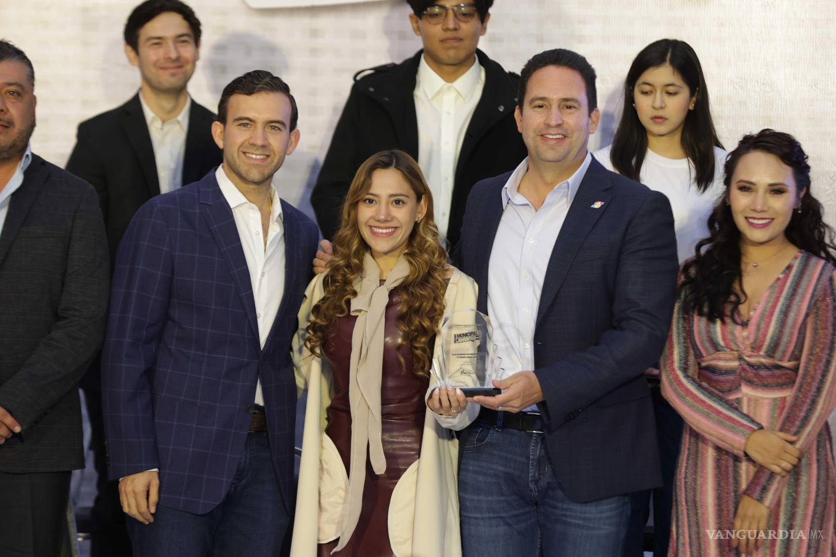 $!Alejandra Iturbe fue reconocida en Logro Deportivo por su trayectoria en aguas abiertas, donde ha representado a México en travesías internacionales.