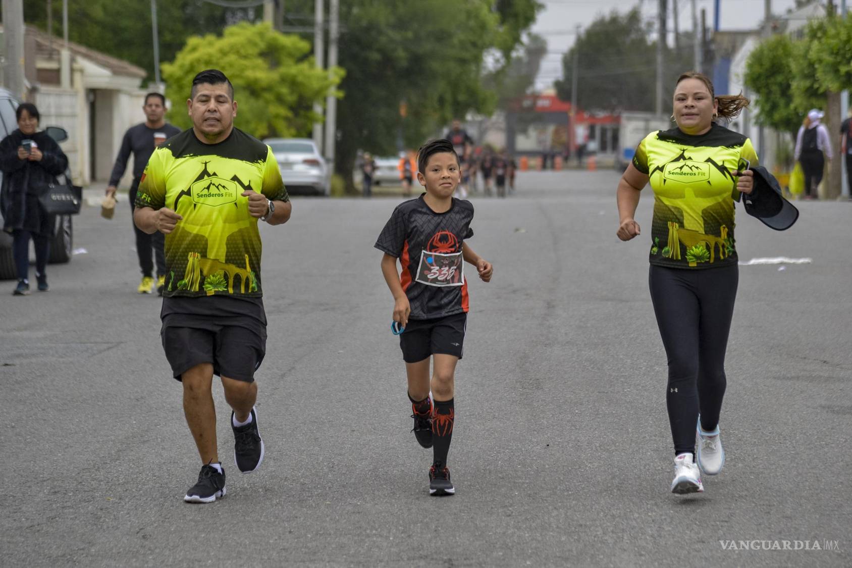 $!Lo que menos faltó en esta competencia fue el acompañamiento de chicos y grandes.