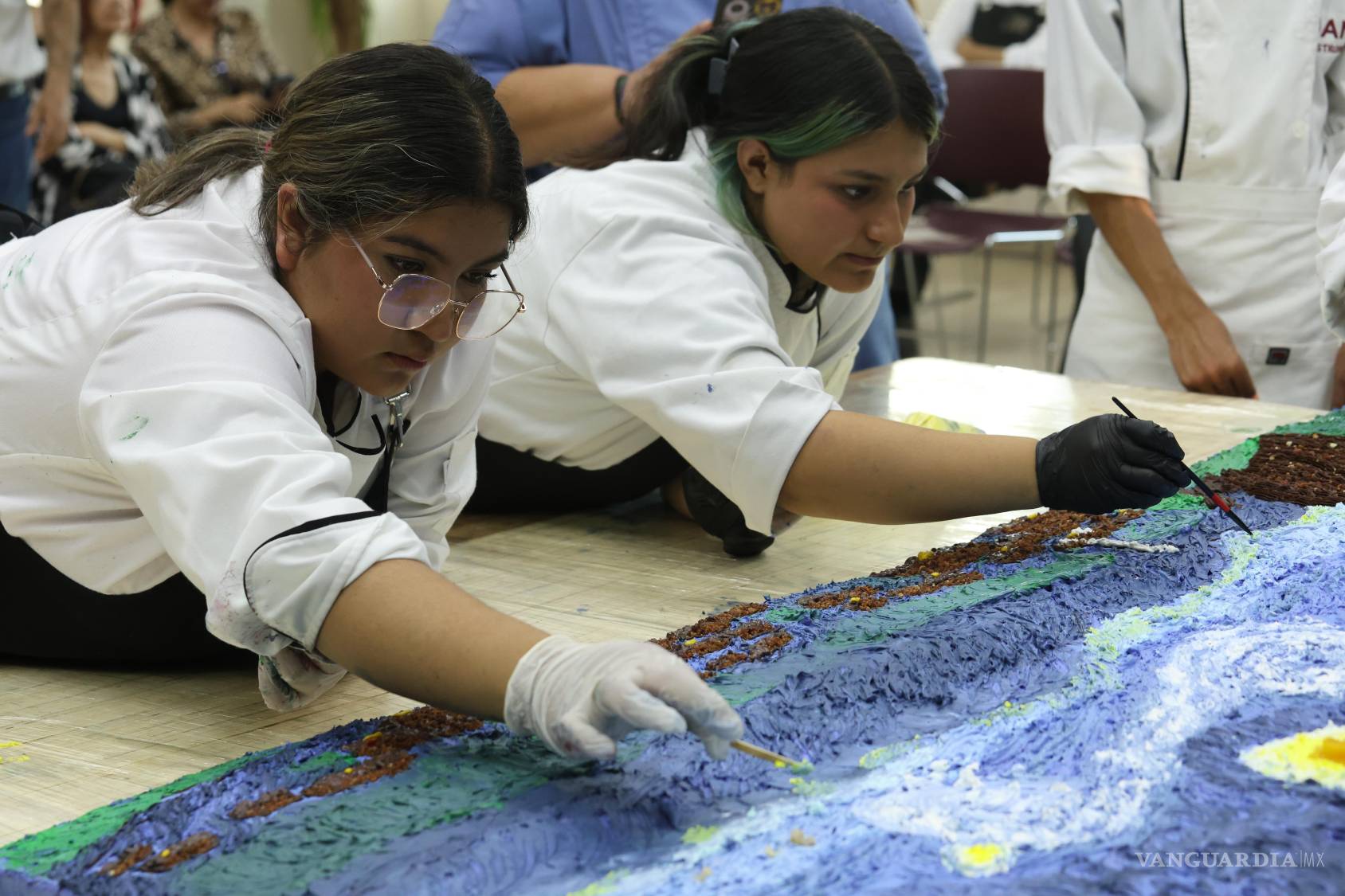 $!Los alumnos plasmaron en cada platillo su creatividad y dominio de la técnica, logrando que el público viviera el arte a través del gusto.