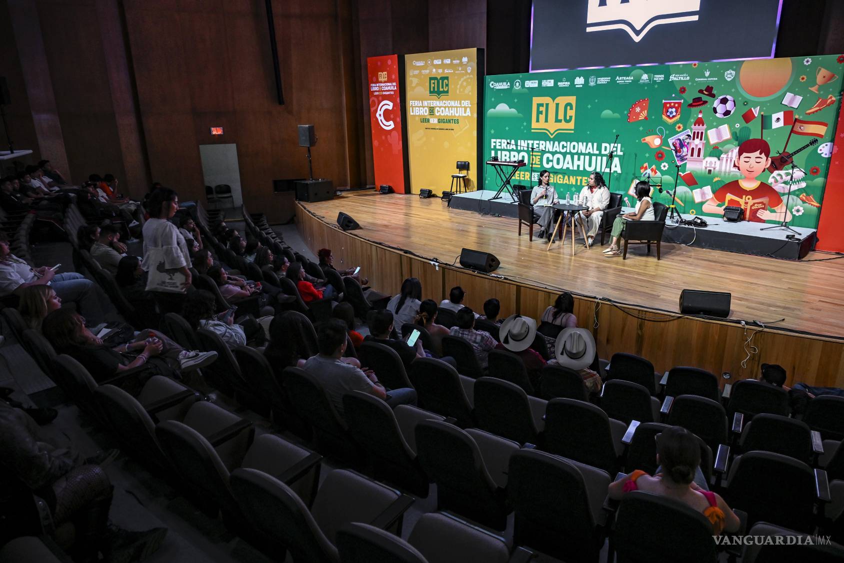 $!El publicó le recordó a Vivir Quintana su origen, sus inicios y el orgullo que es para Coahuila.