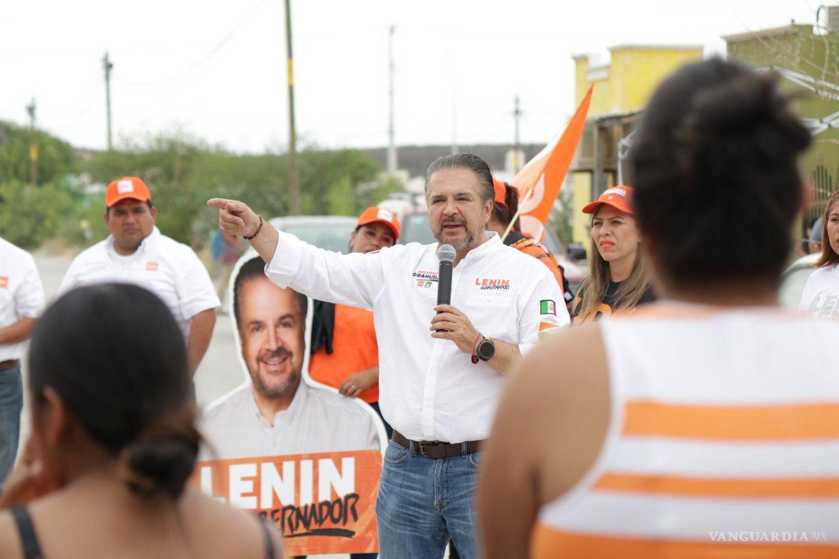 $!Si los mandaran a una isla desierta por 6 meses, ¿qué se llevarían Manolo, Guadiana, Lenin y Mejía?