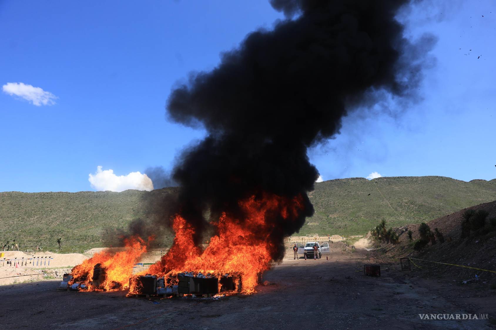 $!La incineración de droga incautada mostró la magnitud de los aseguramientos recientes y el estricto operativo de seguridad.