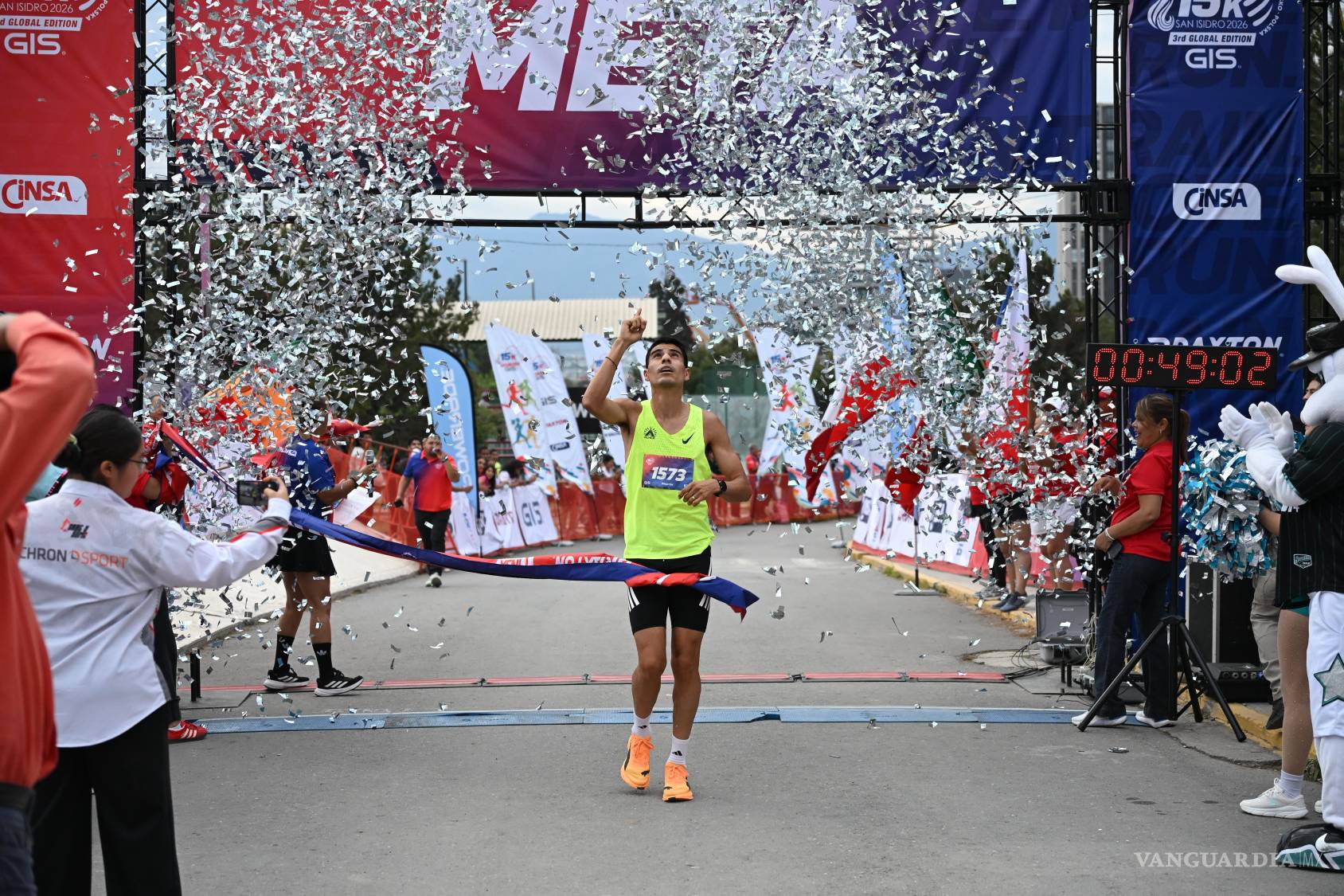 $!Alexis Adán Hernández Treviño se quedó con el primer lugar de la clasificación general varonil en la 15K San Isidro.