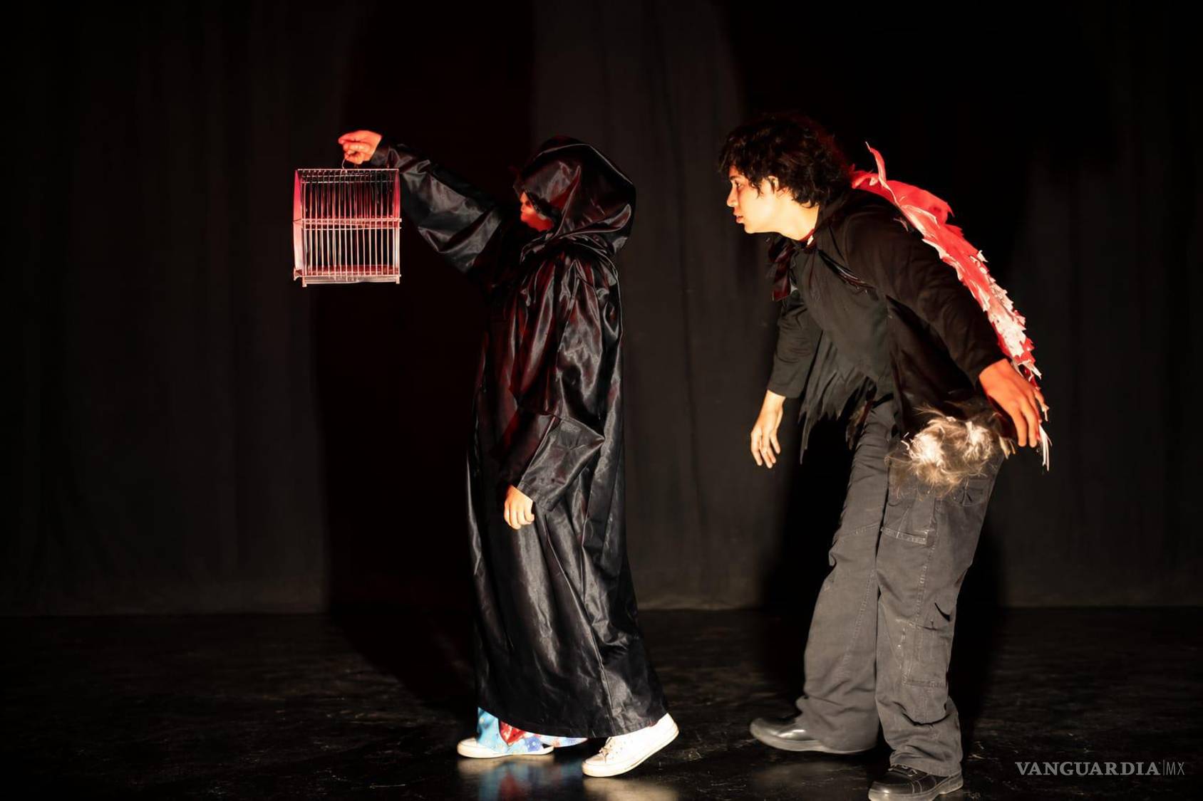 $!‘Martina y los hombres pájaro’: Teatro sobre migración para las infancias llega a Saltillo