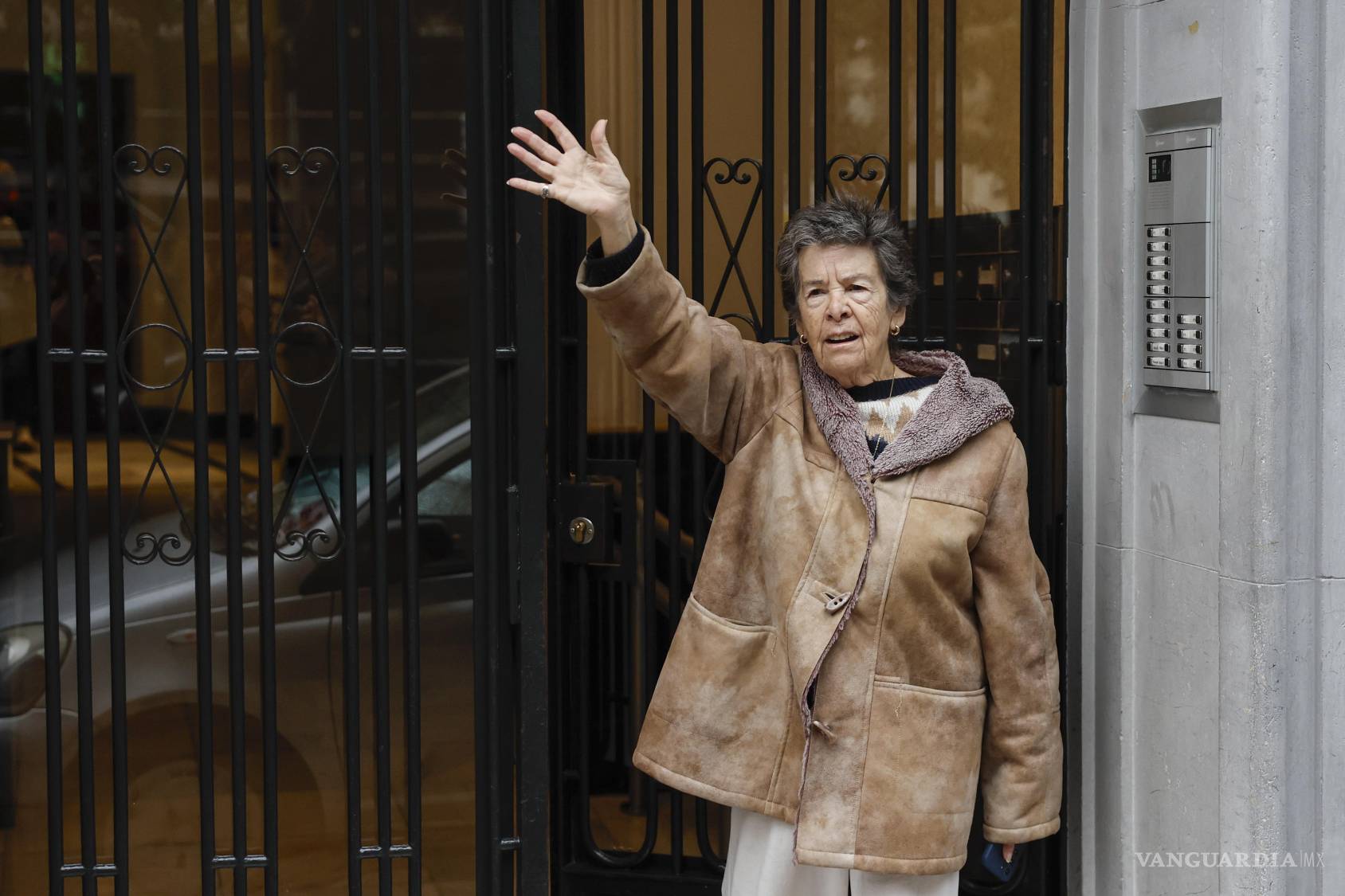 $!Fotografía de archivo de la agencia EFE, tomada el 29/10/2025, de Maricarmen Abascal, la mujer de 87 años desahuciada el pasado 23 de septiembre en Madrid, que ha muerto este miércoles, tras quince días hospitalizada.