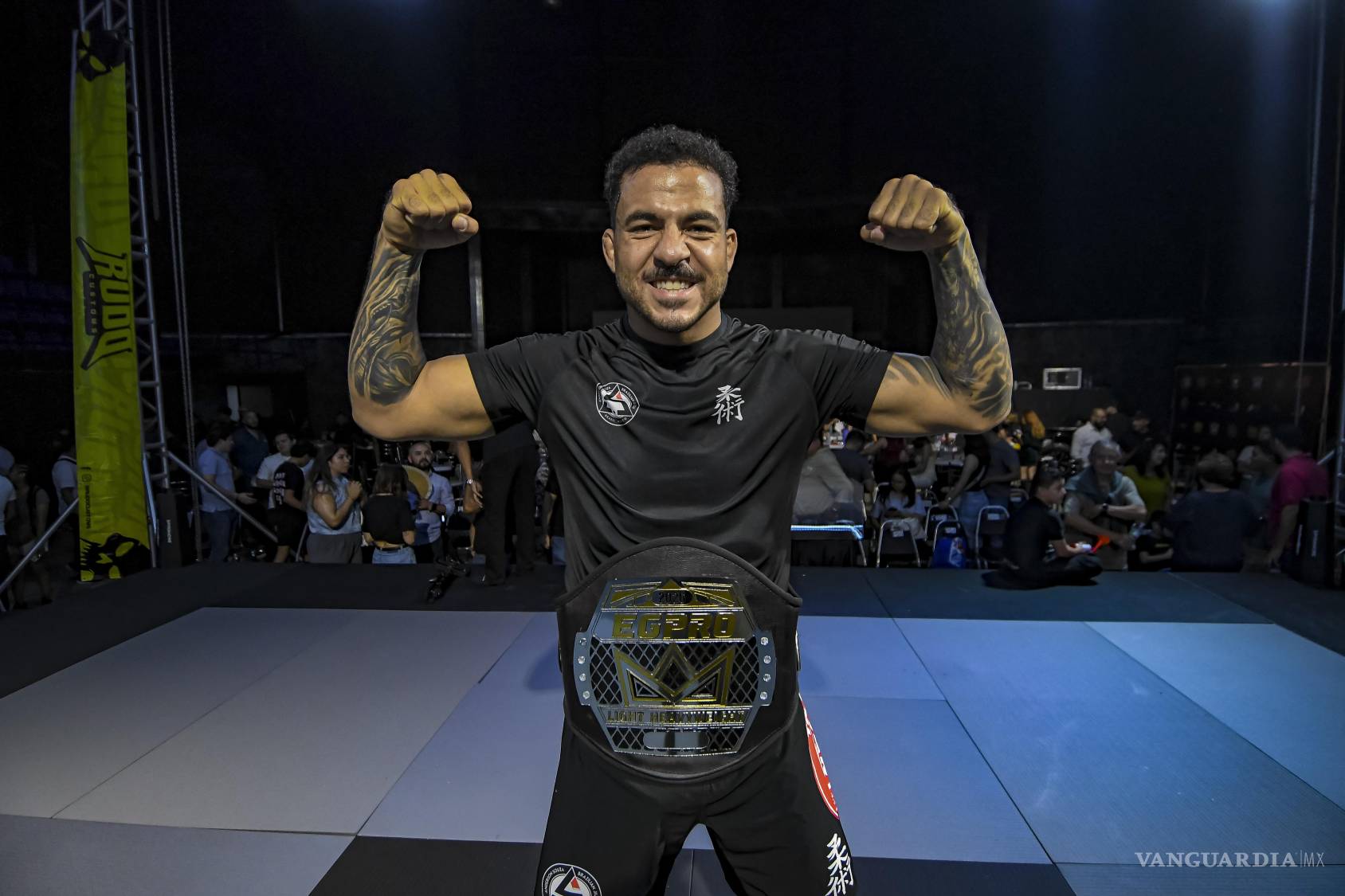 $!Anderson Souza sometió a Daniel “Choko” Luna en el primer round para conservar el campeonato de EG Pro 6.