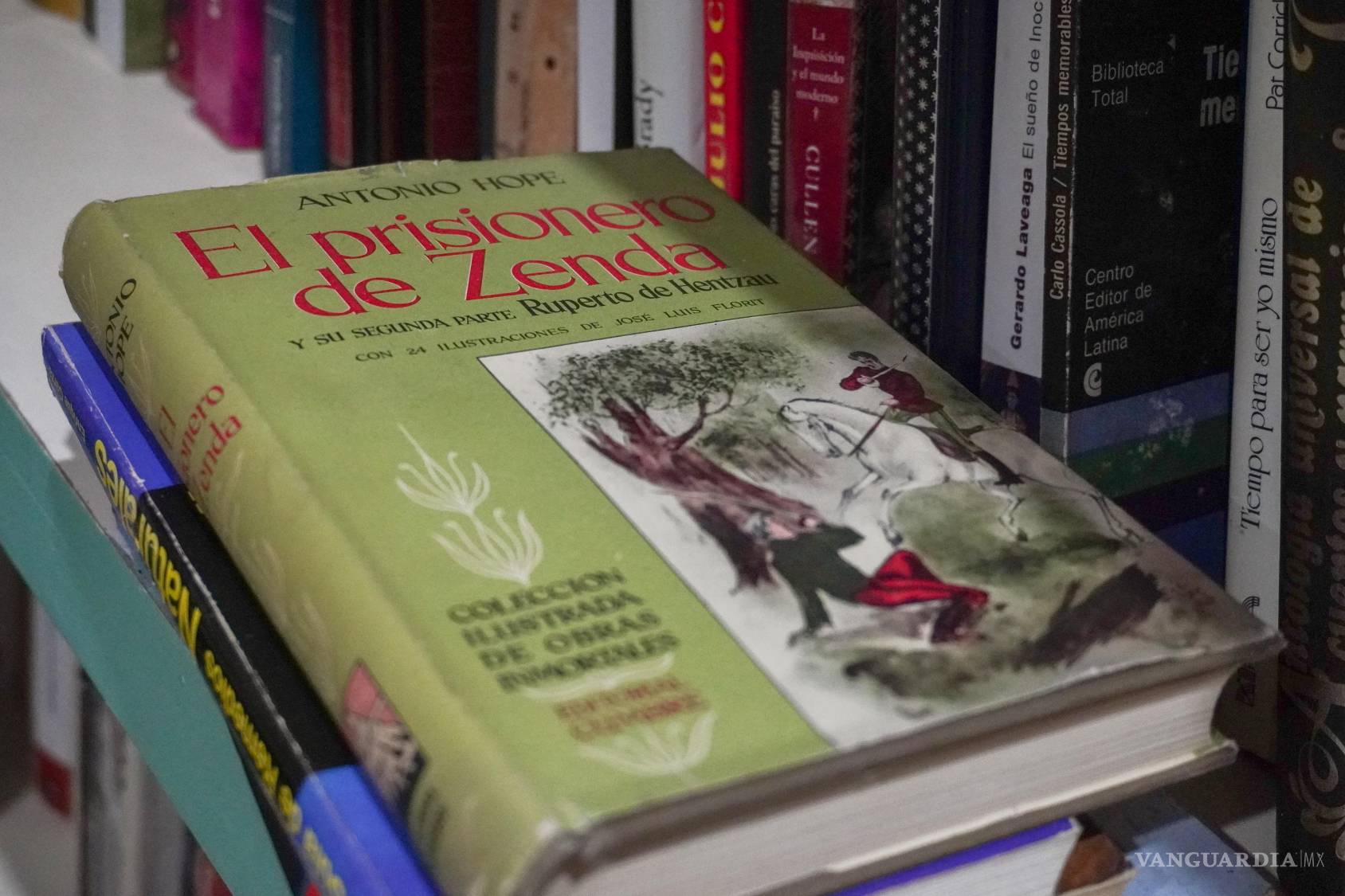 $!La ‘Librería del Desierto’ también cuenta con un destacado acervo.