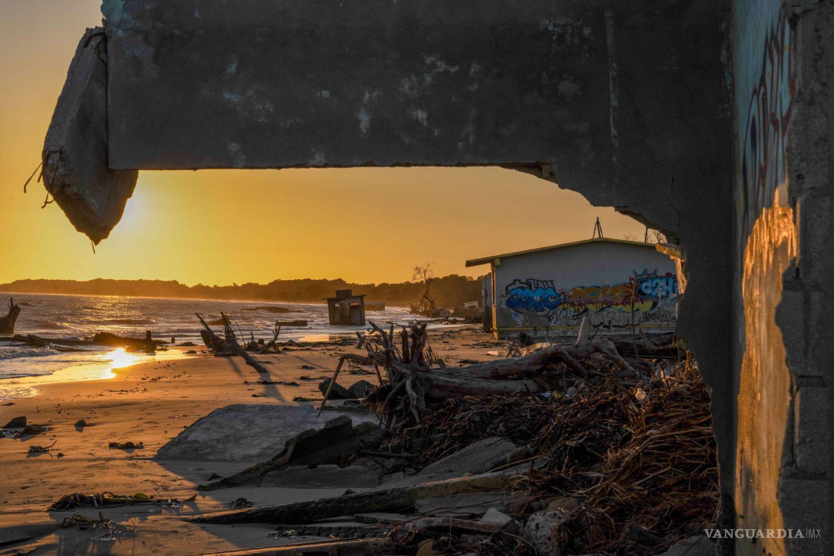 $!Las olas de calor de 2026 aceleran los incendios en Europa y los empujan hacia el norte y más allá del Mediterráneo.