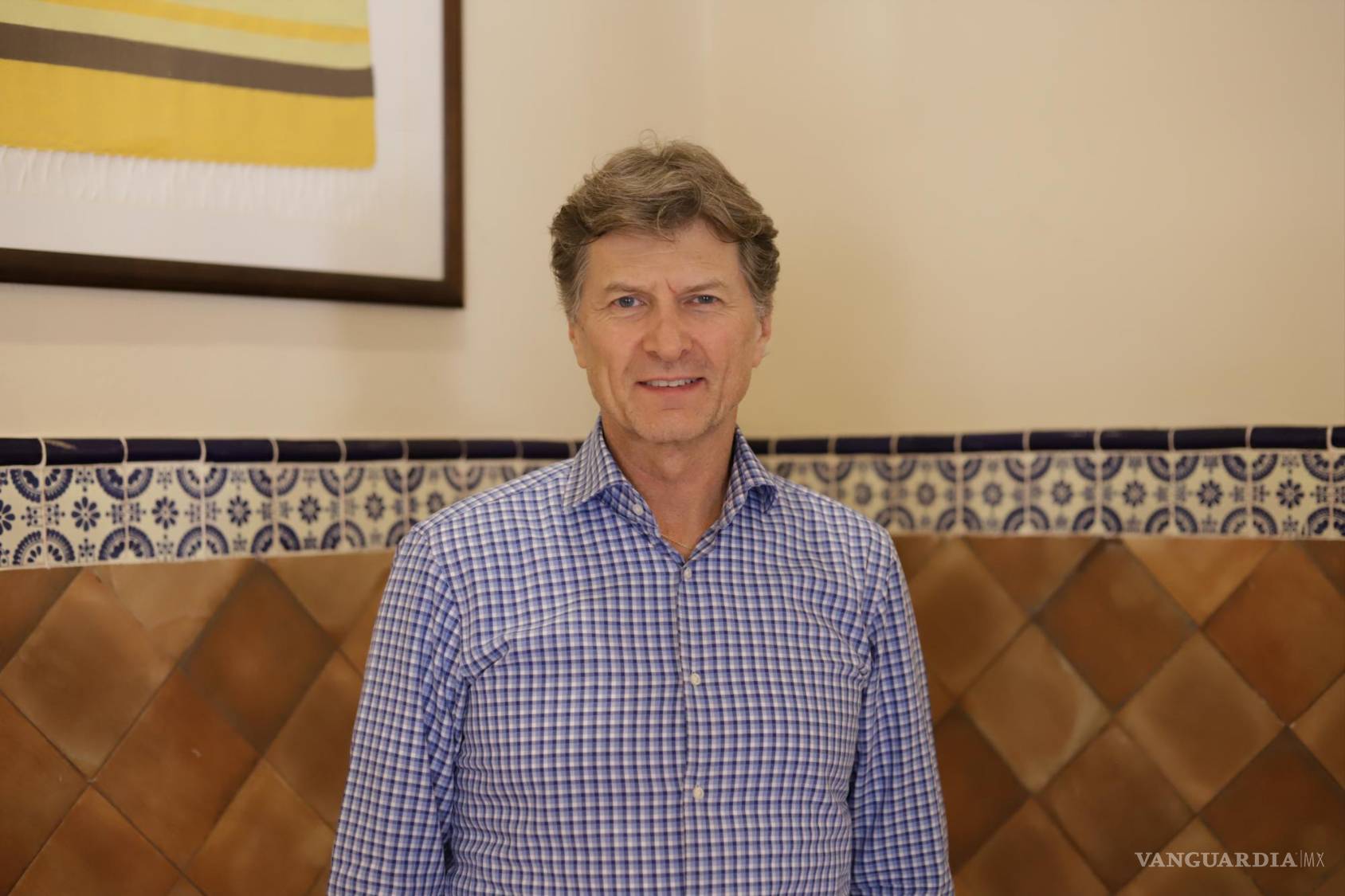 $!El priista se dijo a favor de las energías renovables y del fracking.