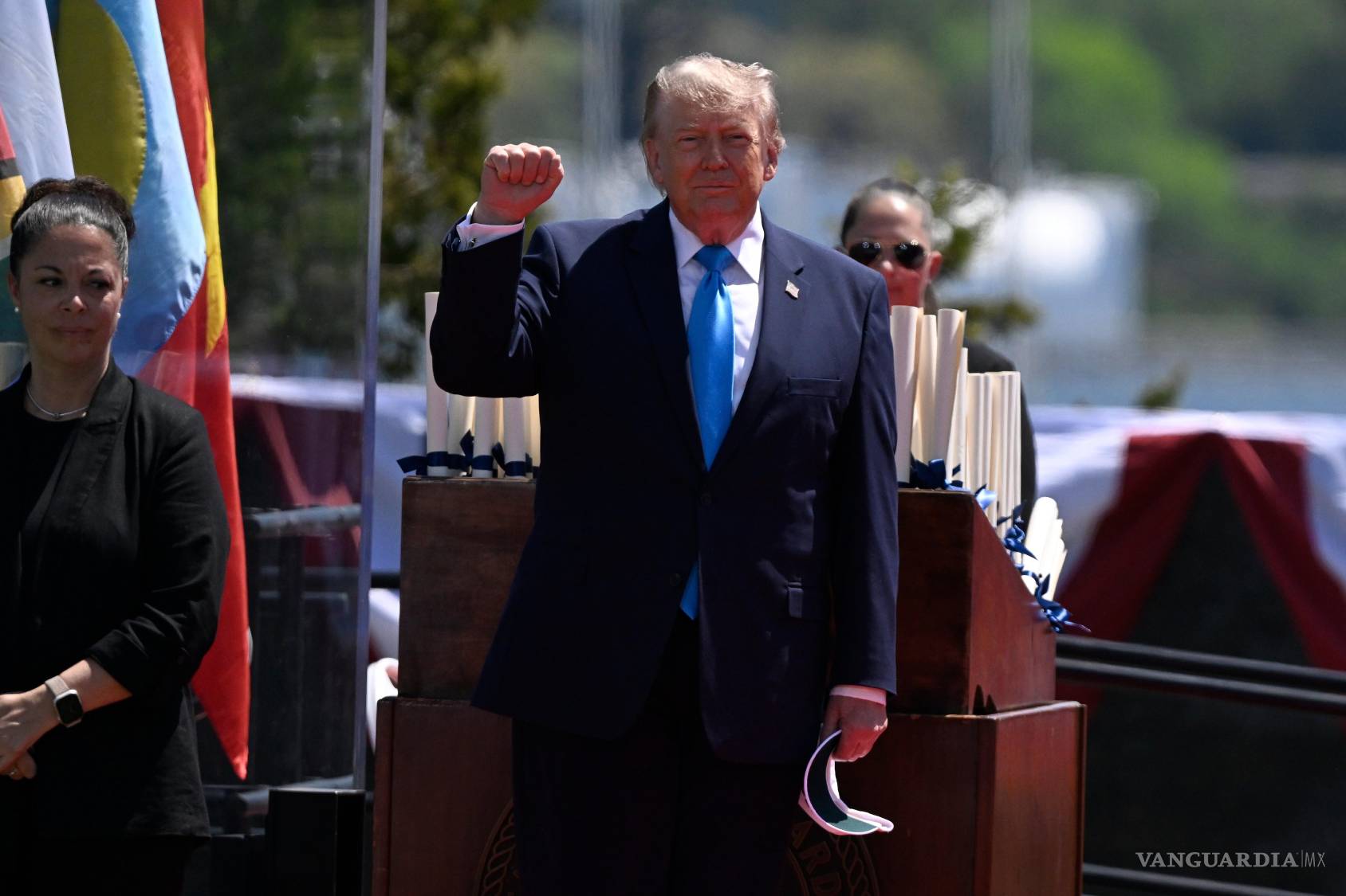 $!Pese a que las encuestas reflejan que la mayoría de los ciudadanos lo consideran “corrupto”, Trump mantiene un sólido respaldo político que le permite eludir el contrapeso del Congreso.