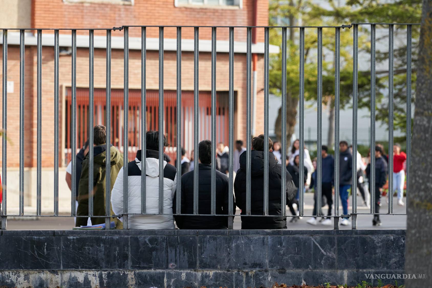 $!Los autores del informe atribuyen el retroceso a cuatro ejes que operan simultáneamente: el apoyo familiar, el covid, la diversidad en las aulas y la tecnología.