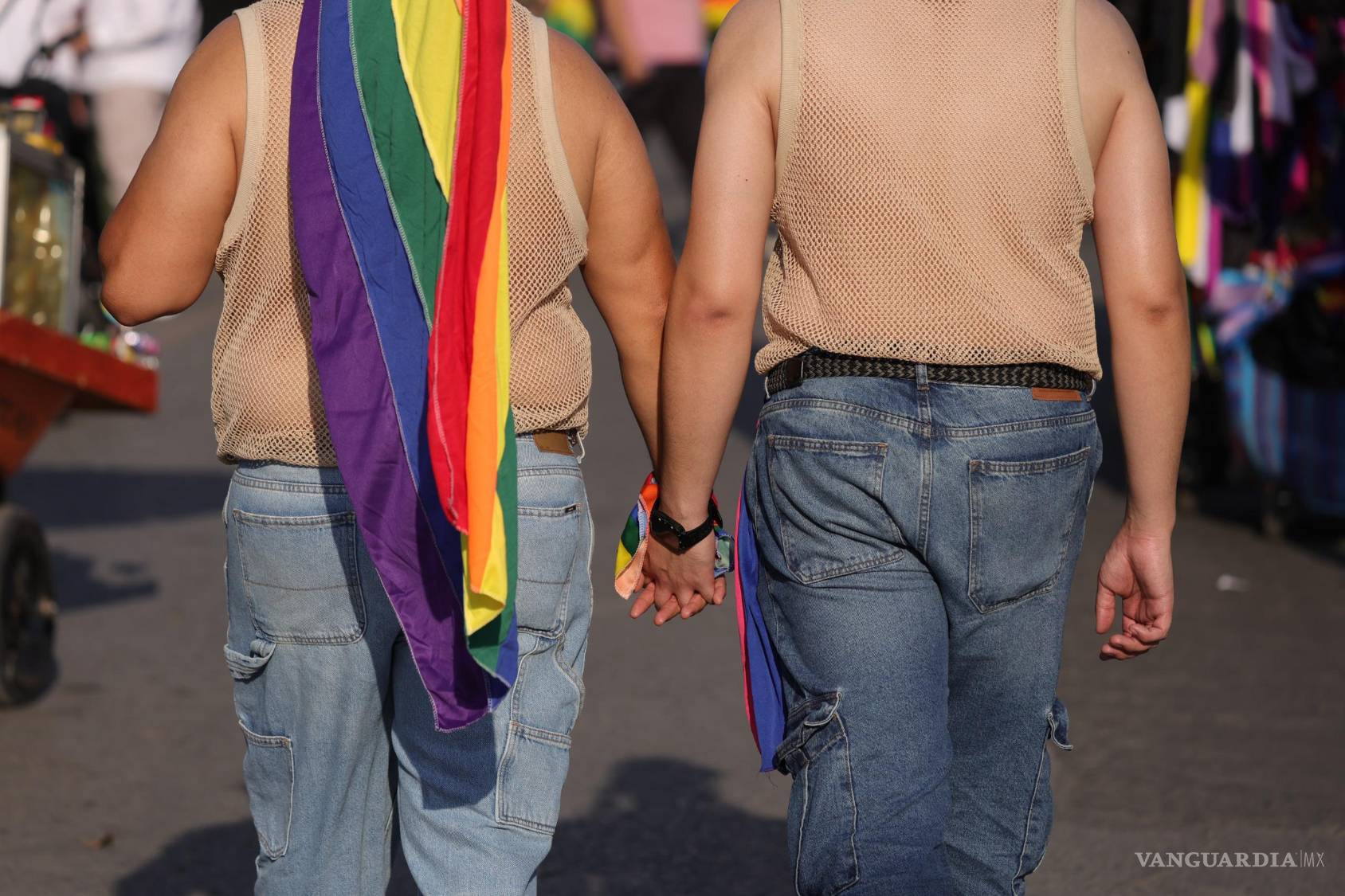 $!Integrantes del colectivo Orgullo y Dignidad exigieron que el Gobierno de Saltillo responda en un plazo de 30 días a las peticiones entregadas.